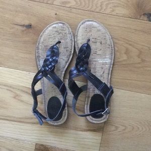 women’s black sandals